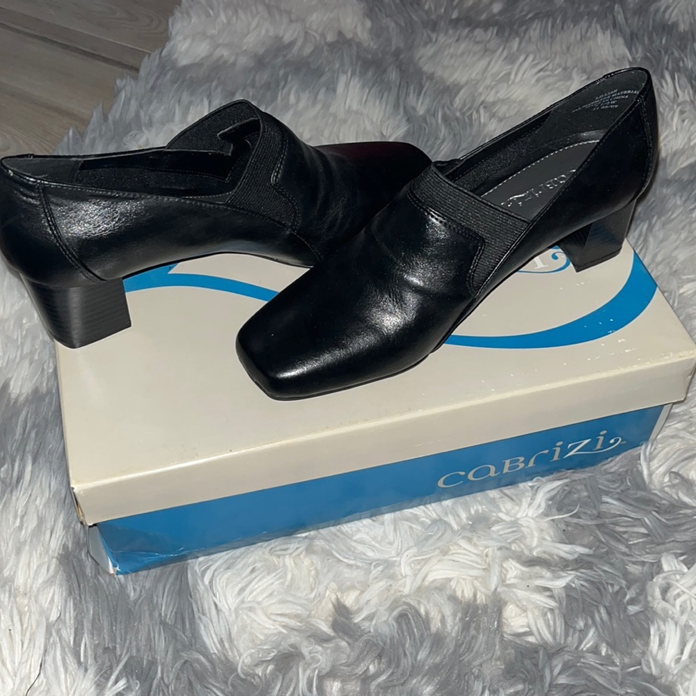 7.5W cabrizi black Lillian lie heel